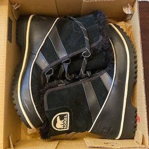 Sorel boots - w9, black, waterproof